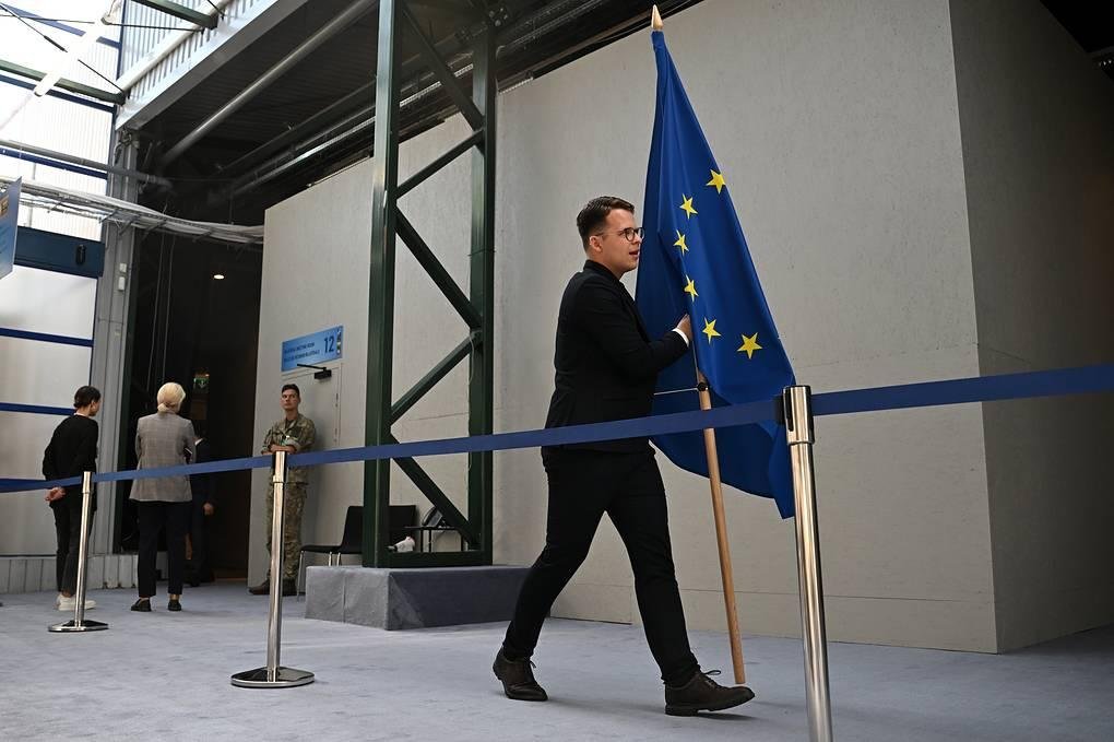 The European Union plans to adopt a targeted sanctions
